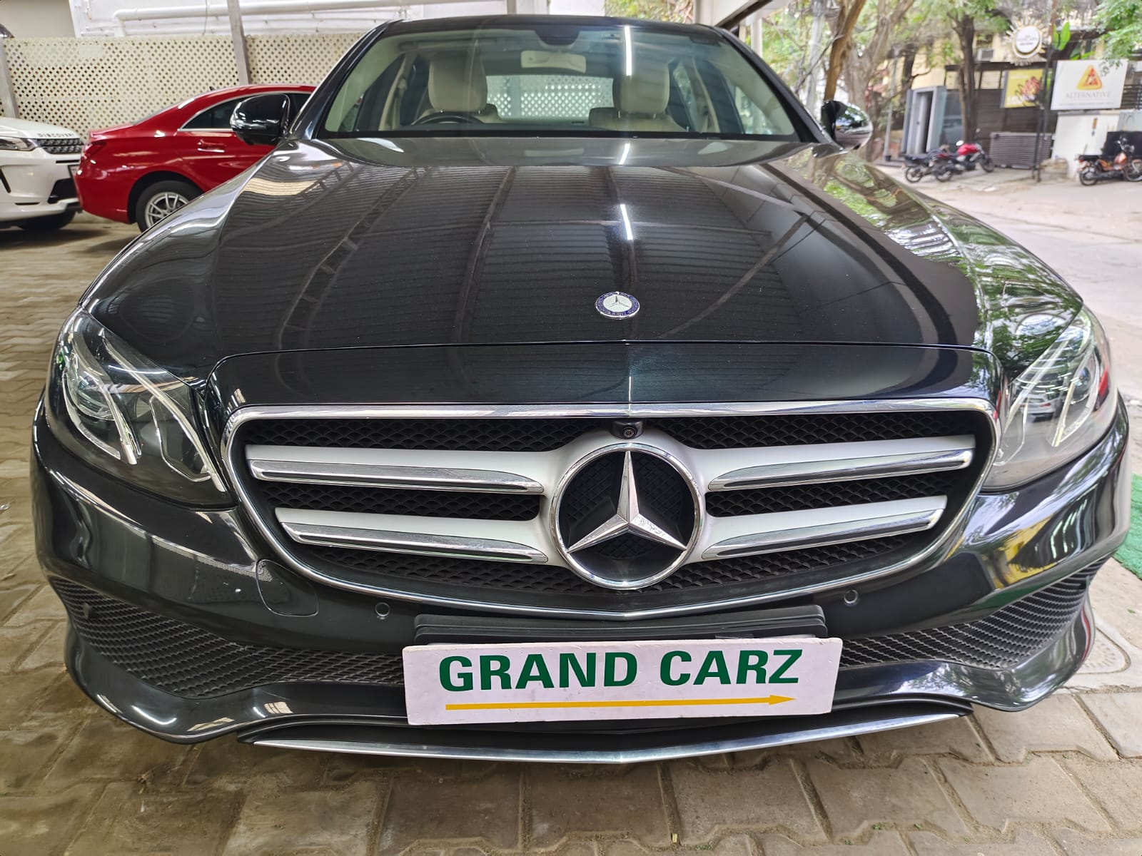 Mercedes-Benz 