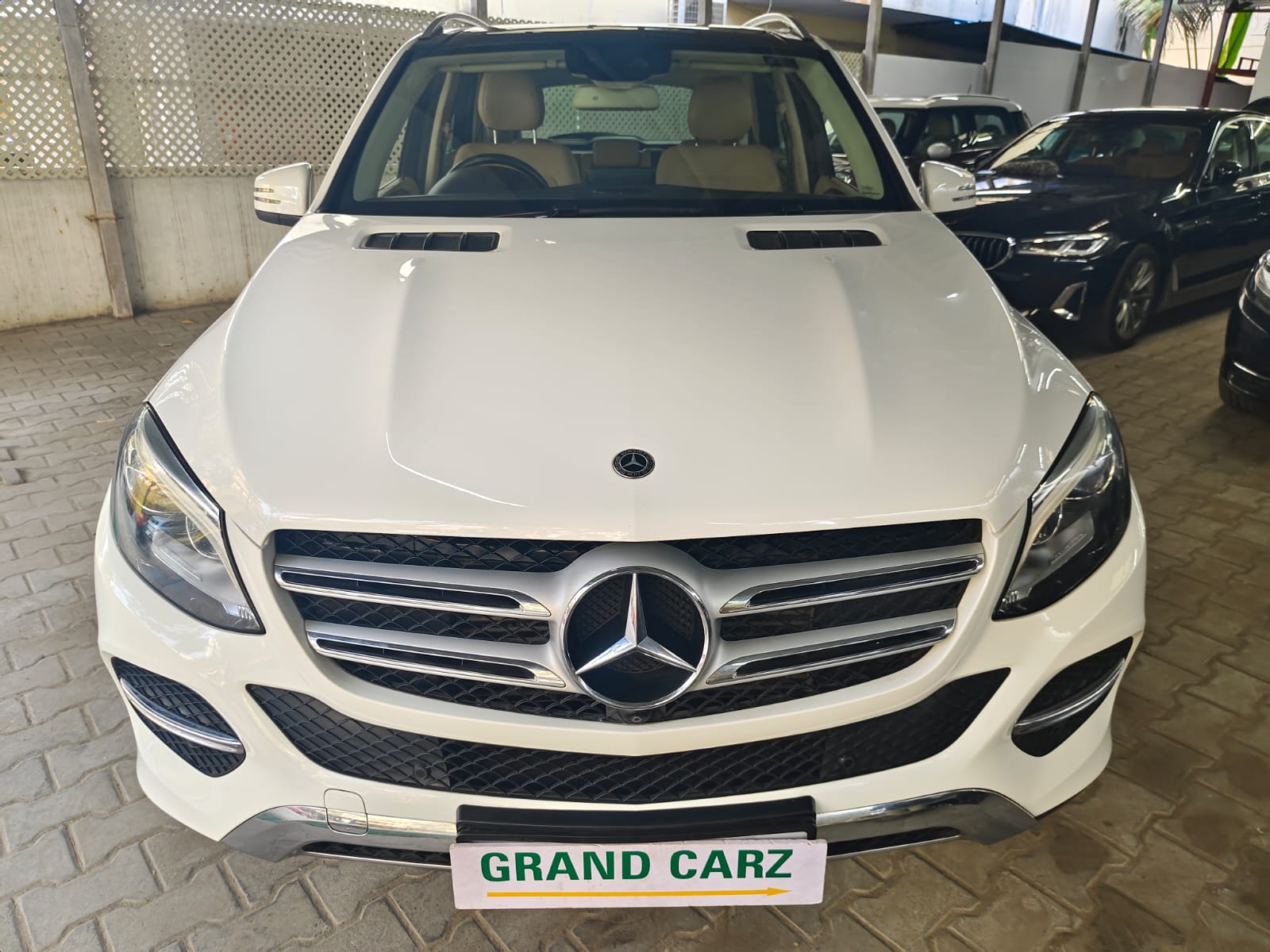 Mercedes-Benz 